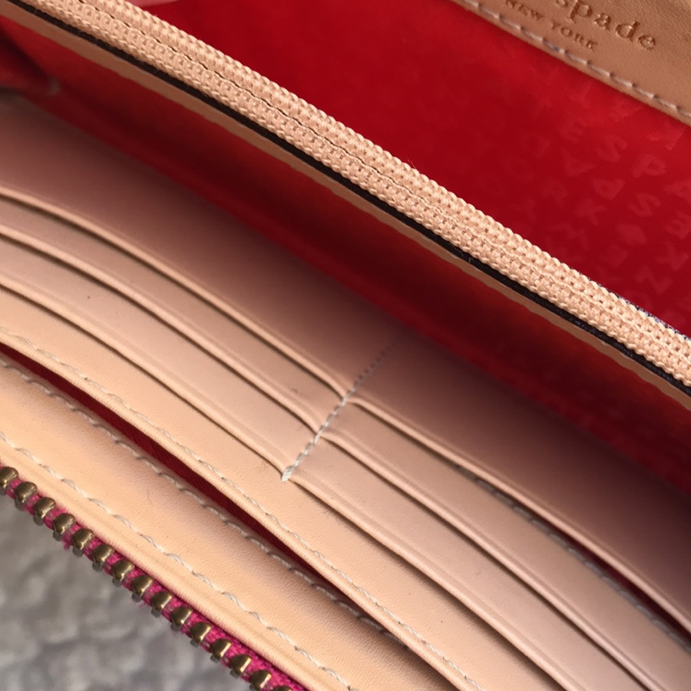 Kate Spade wallet - Picture 9 of 15